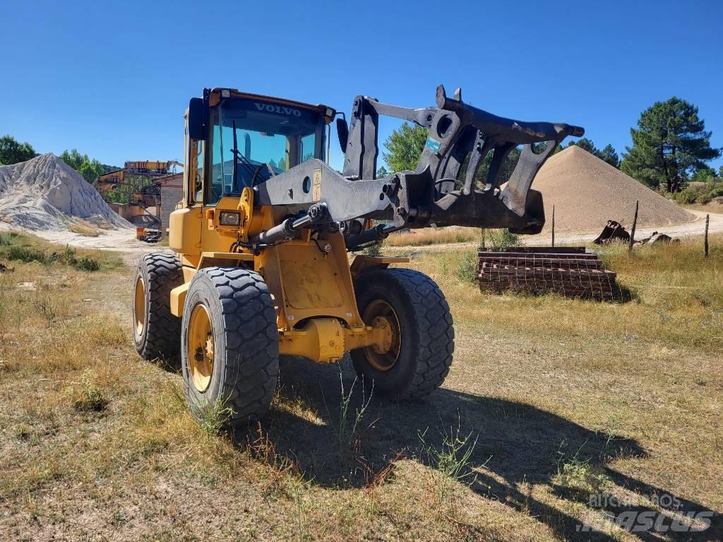 Volvo BM L50D لوادر صغيرة