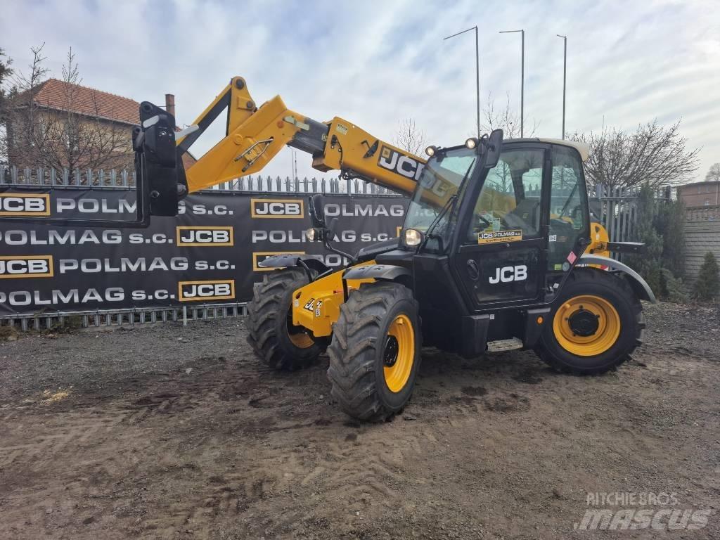 JCB 531-70 مناولات متداخلة