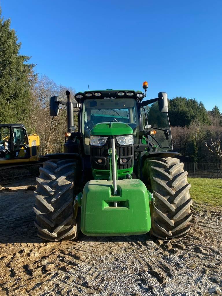 John Deere 6R 165 الجرارات