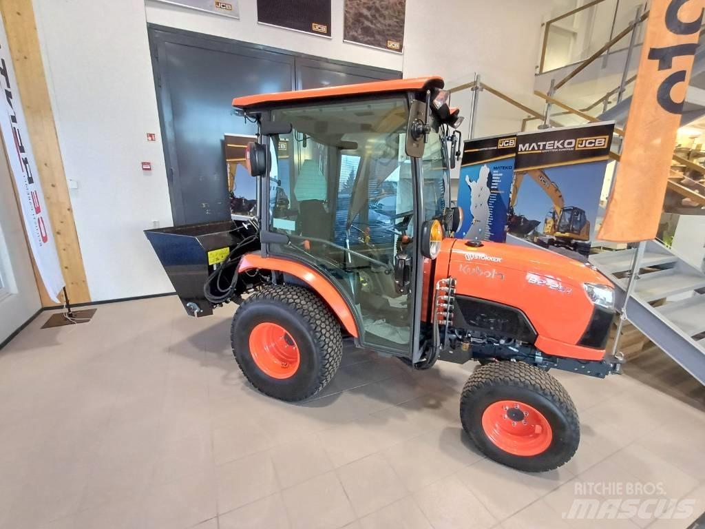 Kubota B 2261 جرارات مدمجة