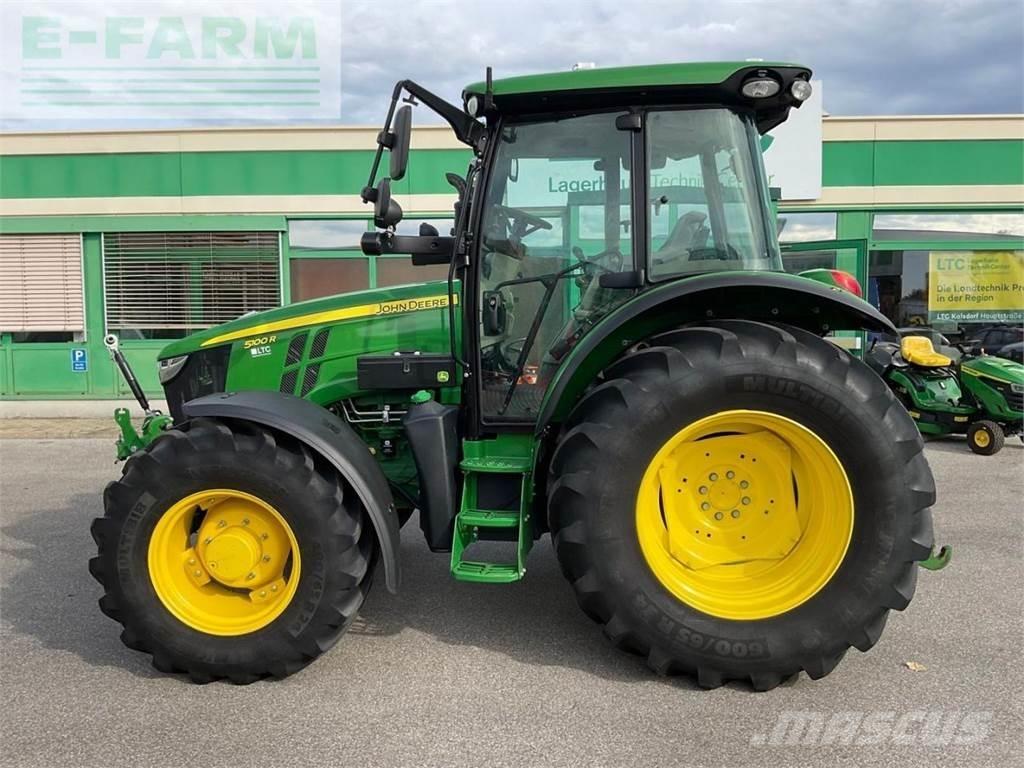 John Deere 5100R الجرارات