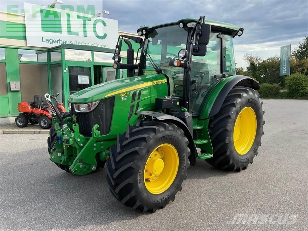 John Deere 5100R الجرارات