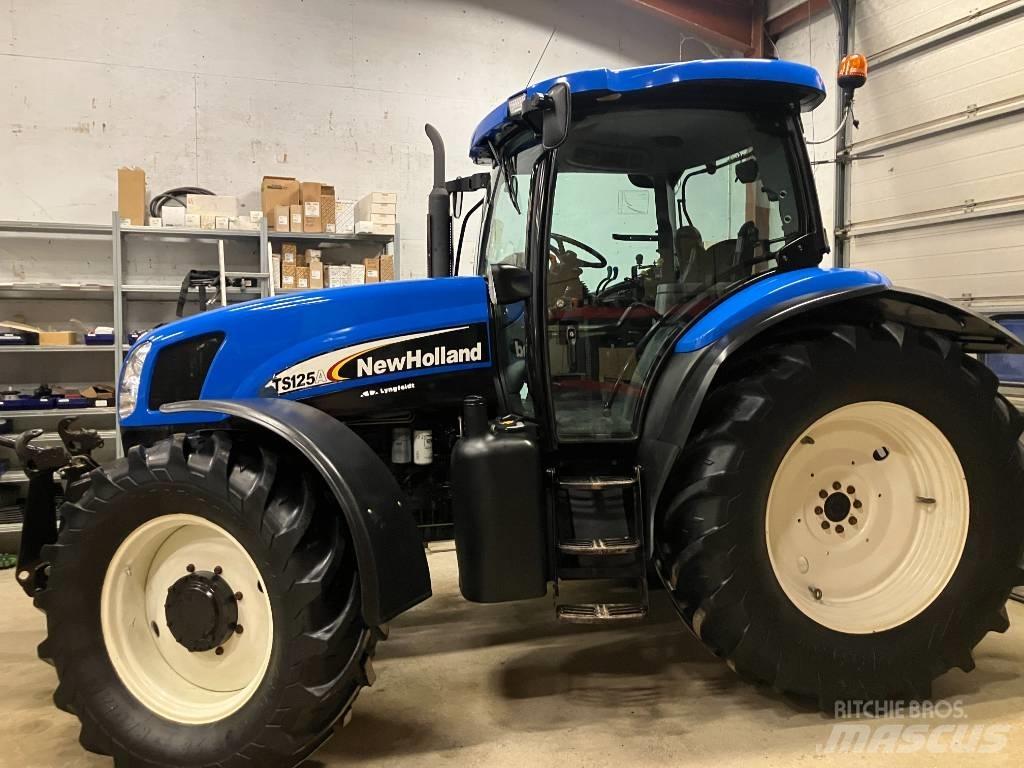New Holland TS 125 A الجرارات