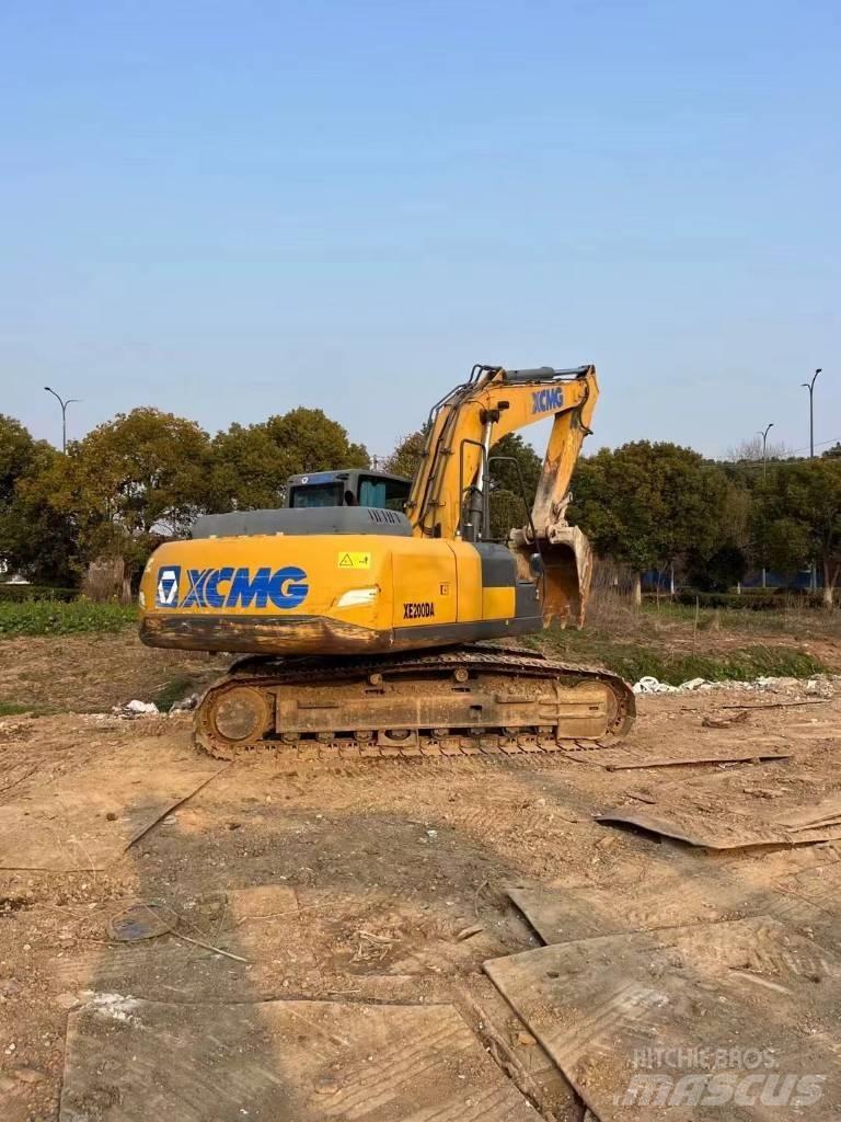 XCMG XE 200 DA حفارات زحافة