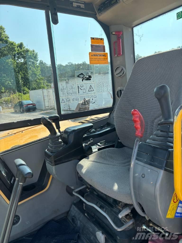 Volvo ECR 88 D حفارات وسط 7 طن - 12 طن