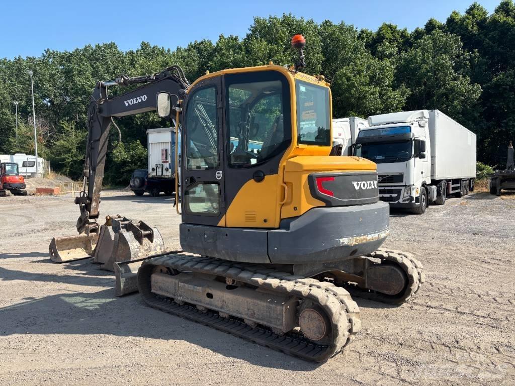 Volvo ECR 88 D حفارات وسط 7 طن - 12 طن