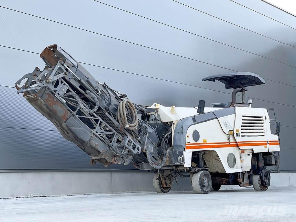 Wirtgen W 100 F ماكينات الكشط البارد للأسفلت