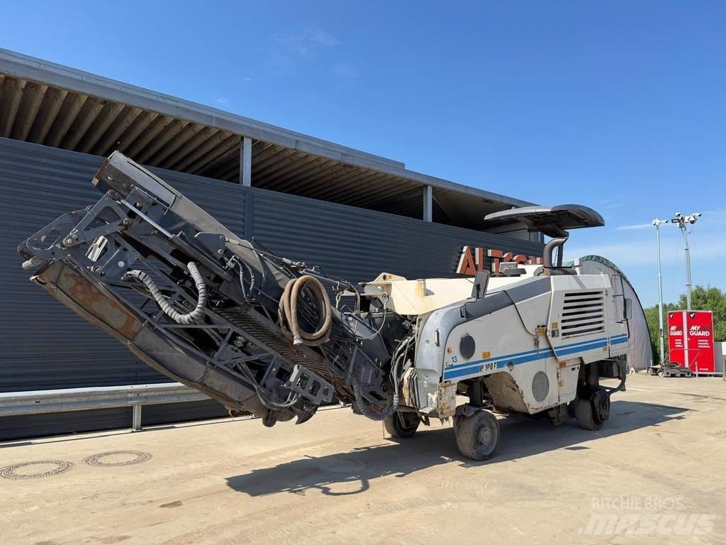 Wirtgen W 100 F ماكينات الكشط البارد للأسفلت