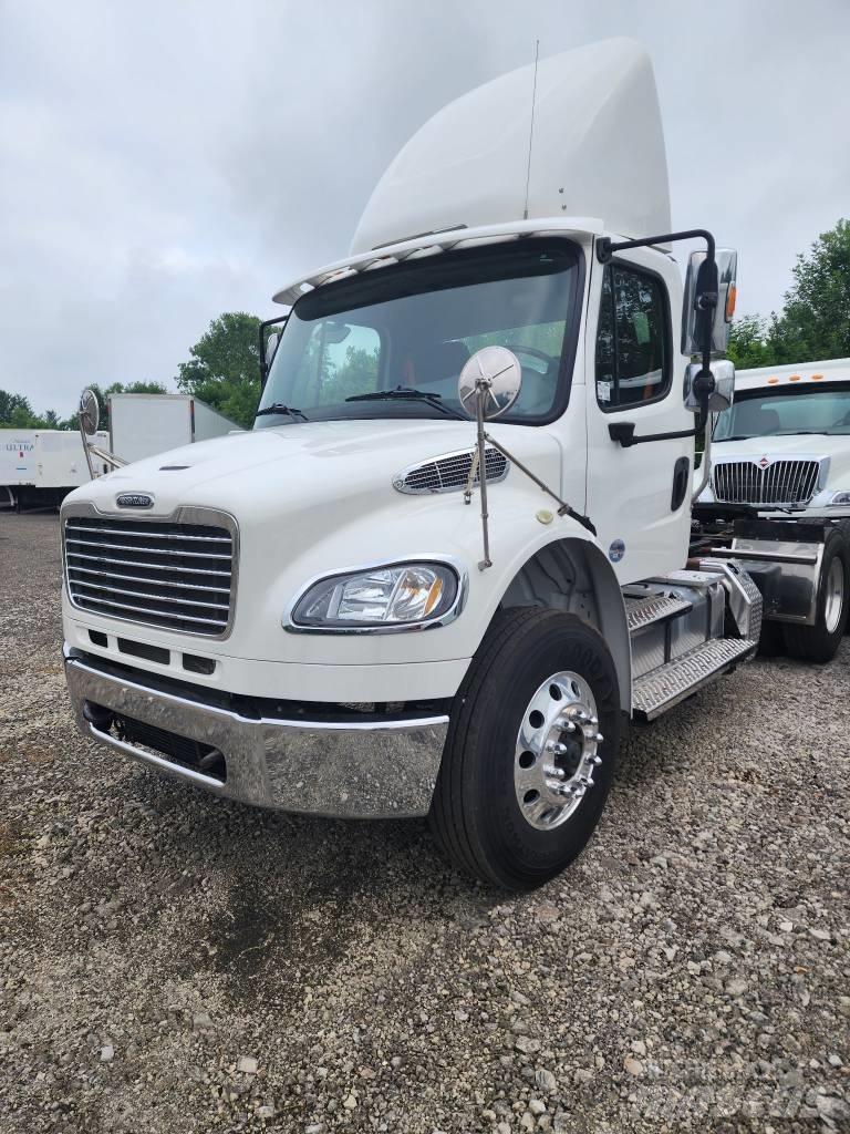 Freightliner M2 وحدات الجر