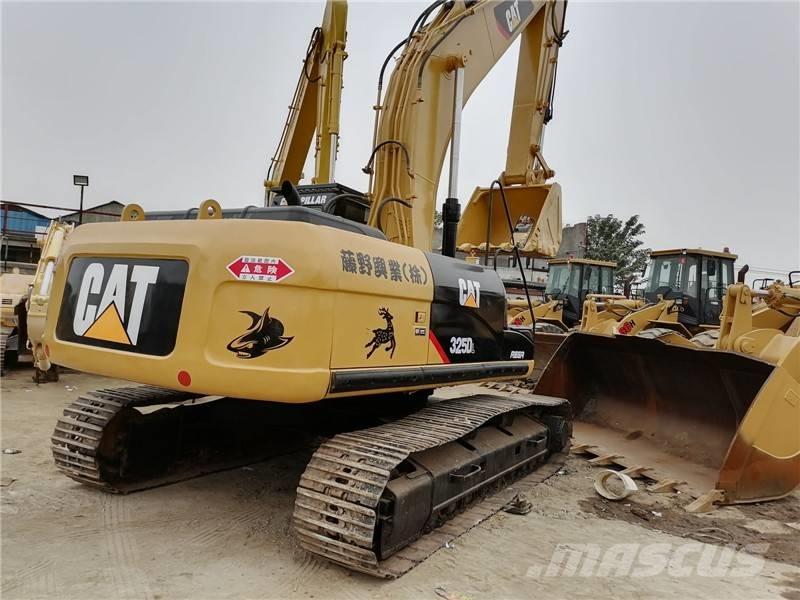 CAT 325 D L حفارات زحافة