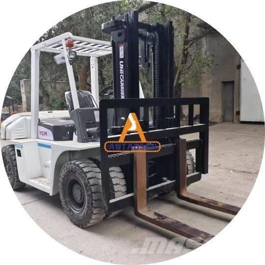 TCM FD 70 Z8 شاحنات الديزل