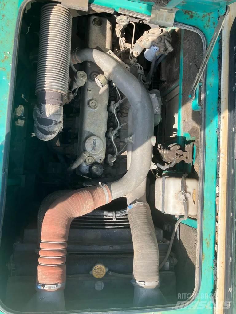 IHI IC70 2 عربات نقل قلابة مجنزرة