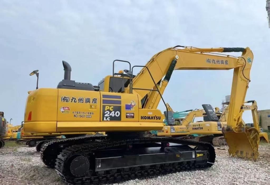 Komatsu PC 240 حفارات زحافة