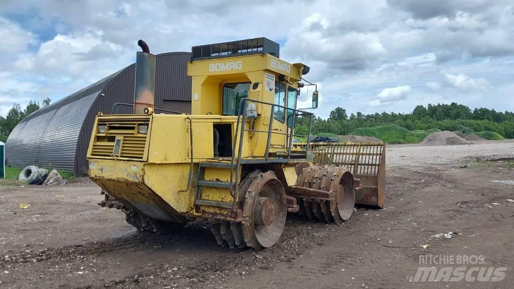 Bomag BC 571 RB مكابس المخلفات