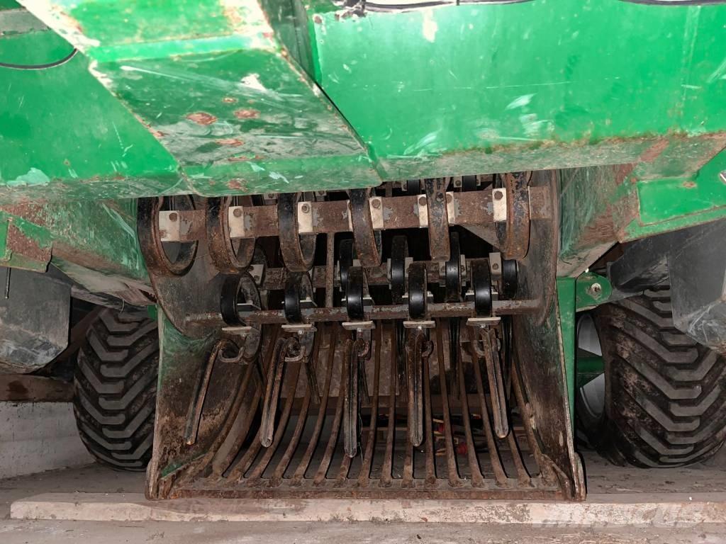 Kivi-Pekka KP 5 أَدَاةٌ لِجمع الحجارة