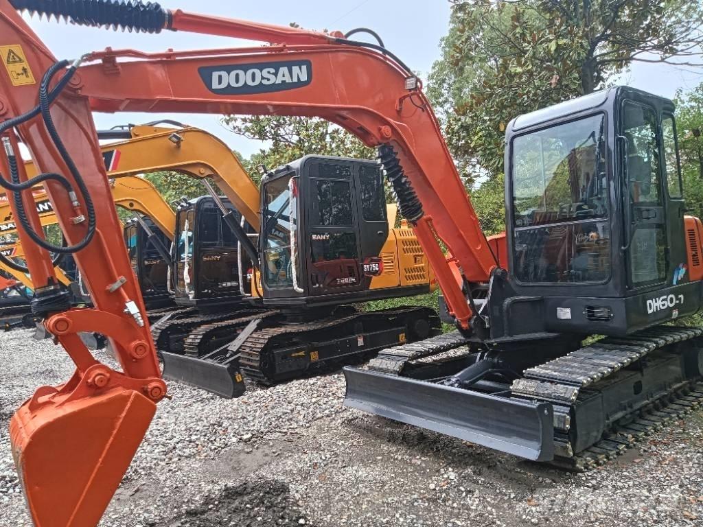 Doosan DH 60-7 حفارات زحافة