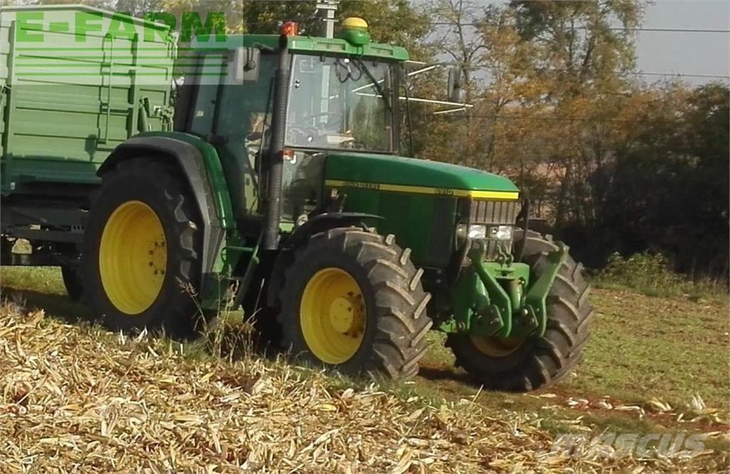 John Deere 6910 الجرارات