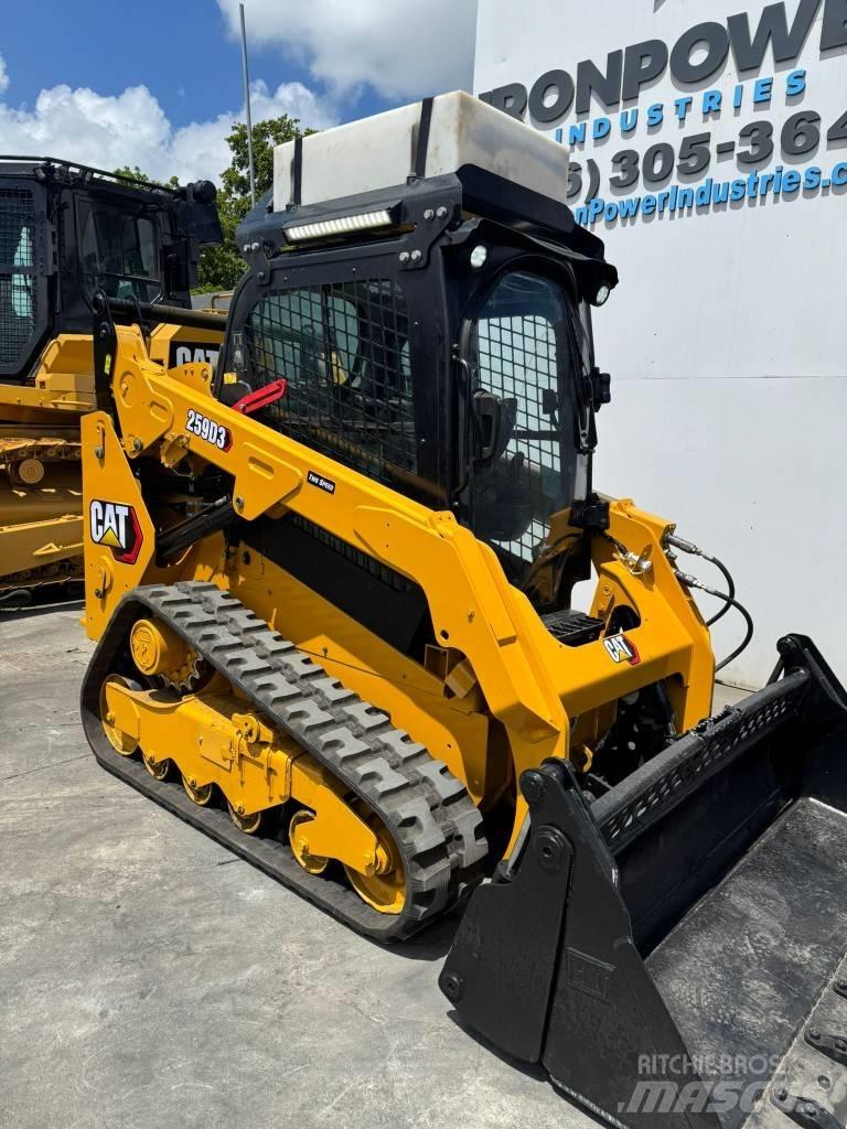 CAT 259D3 لوادر انزلاقية التوجيه