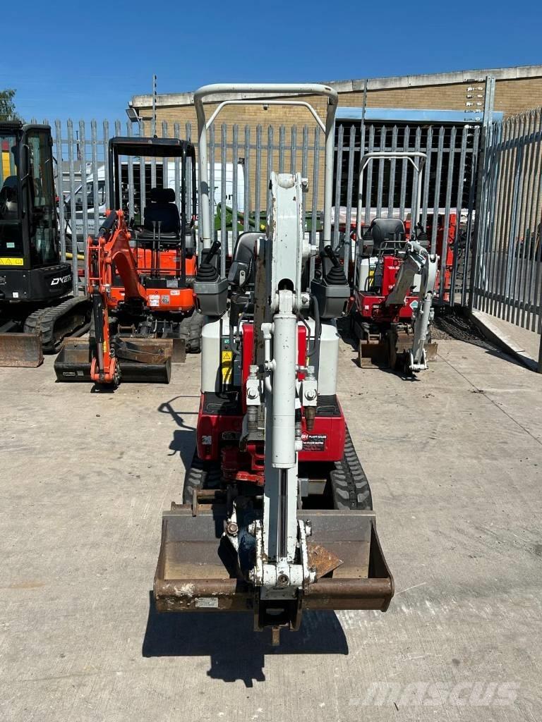 Takeuchi TB 210 R حفارات صغيرة أقل من 7 طن (حفارات صغيرة)