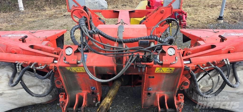 Kuhn FC 883 جزازات مكيفات