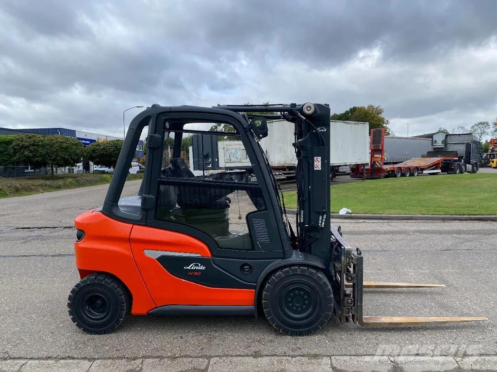 Linde H30D-01 شاحنات الديزل
