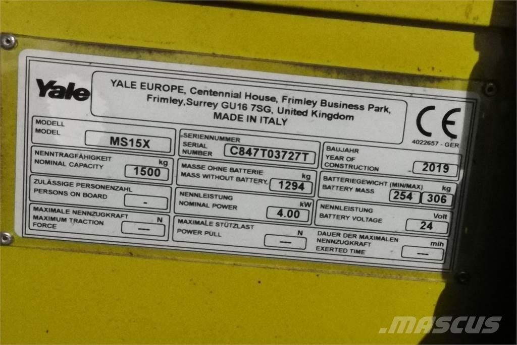 Yale MS15XSL معدات التكديس الجوالة