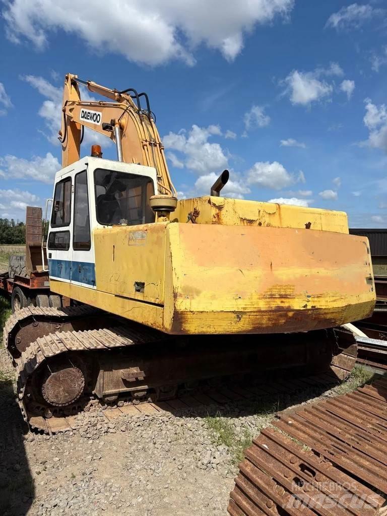 Daewoo DH 220LC حفارات زحافة