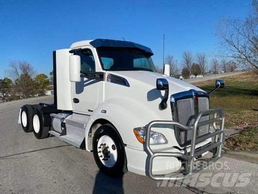 Kenworth T 680 وحدات الجر