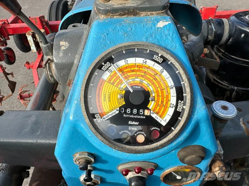 Eicher GT40 الجرارات