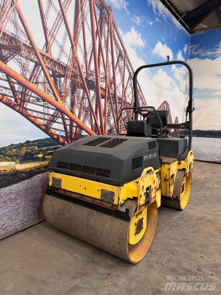 Bomag BW 138 AD مداحل ثنائية الاسطوانة