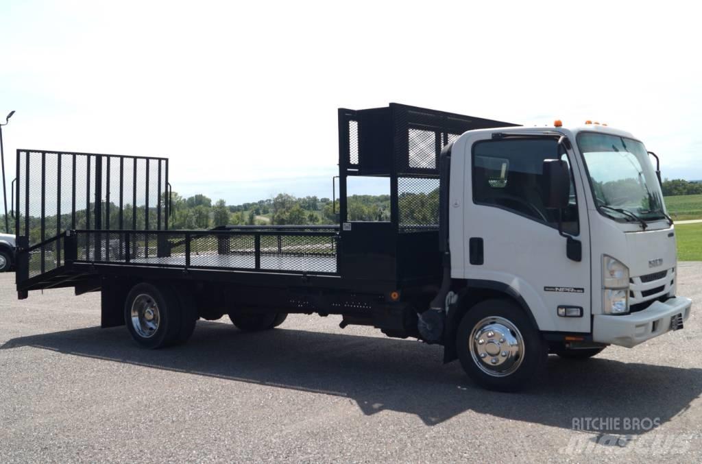 Isuzu NPR HD شاحنات مسطحة/مفصلية الجوانب