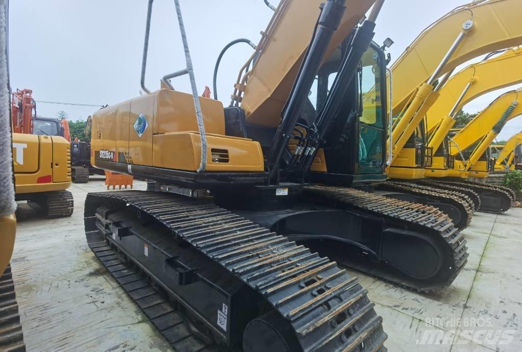 Sany SY 215 C حفارات زحافة