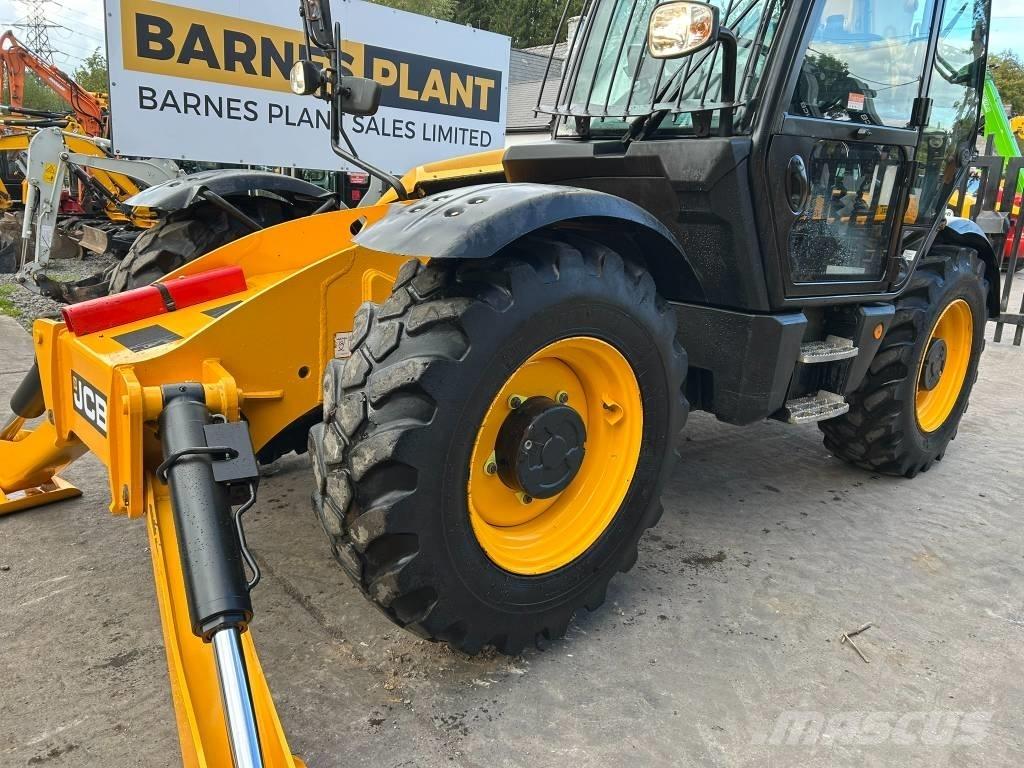 JCB 535-125 Hiviz مناولات متداخلة