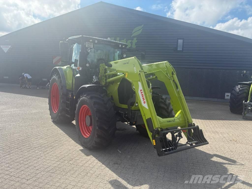 CLAAS ARION 650 CIS+ الجرارات