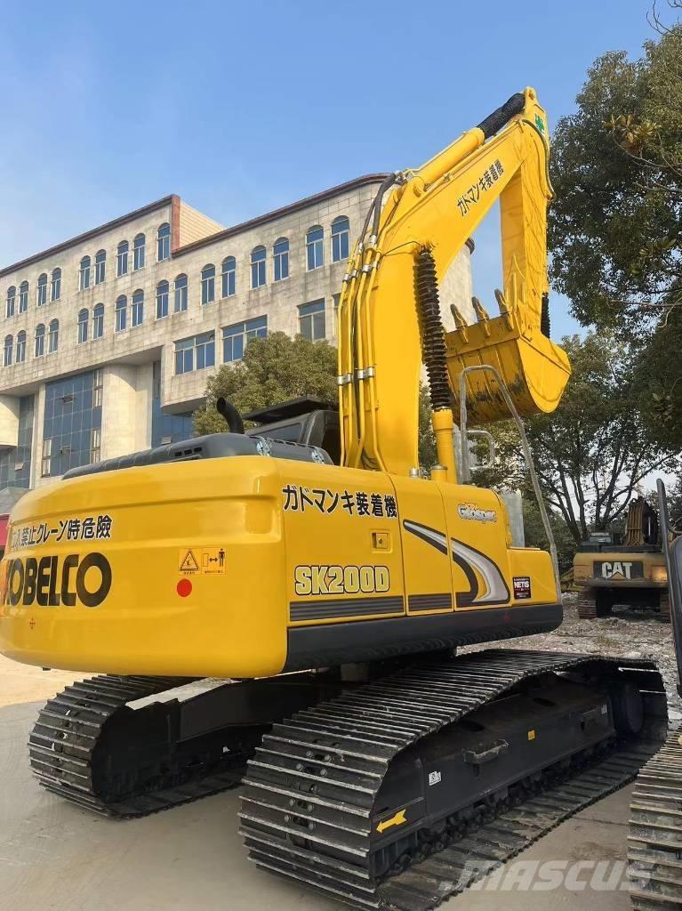 Kobelco SK 200 حفارات زحافة