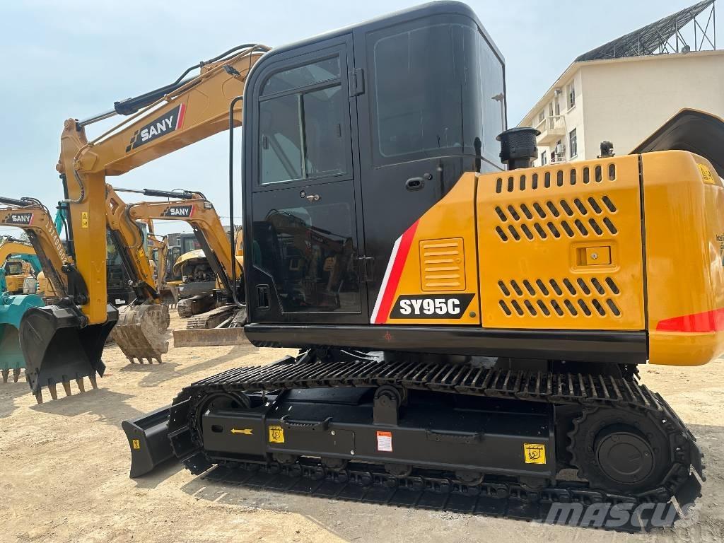 Sany SY 95 C حفارات زحافة