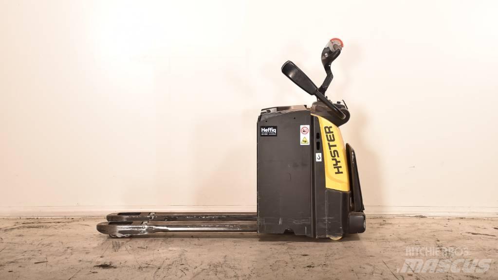 Hyster P3.0S رافعة منخفضة المستوى ذات منصة