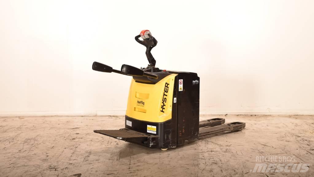Hyster P3.0S رافعة منخفضة المستوى ذات منصة