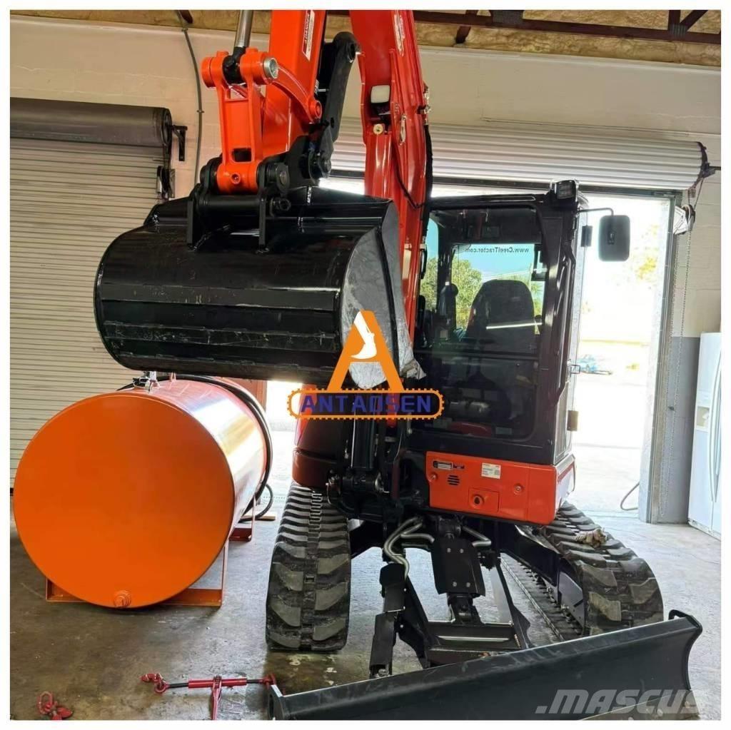 Kubota U55-5 حفارات صغيرة أقل من 7 طن (حفارات صغيرة)