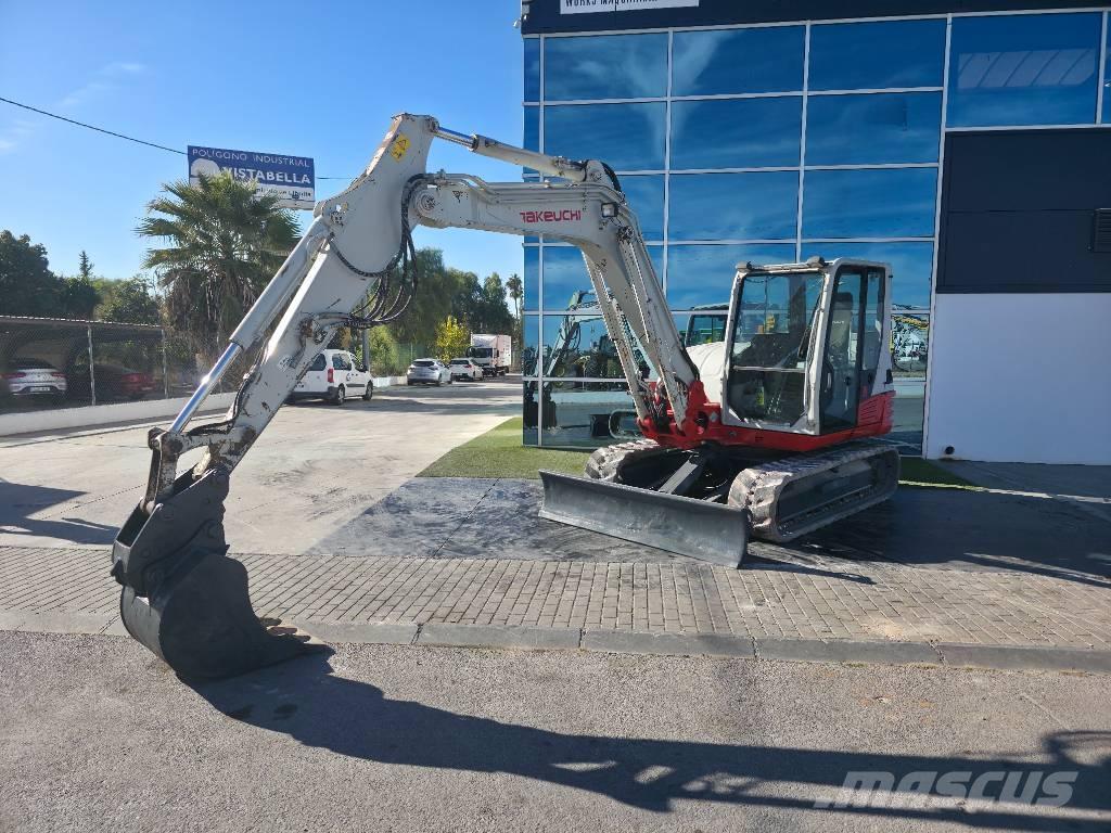 Takeuchi TB 285 حفارات وسط 7 طن - 12 طن