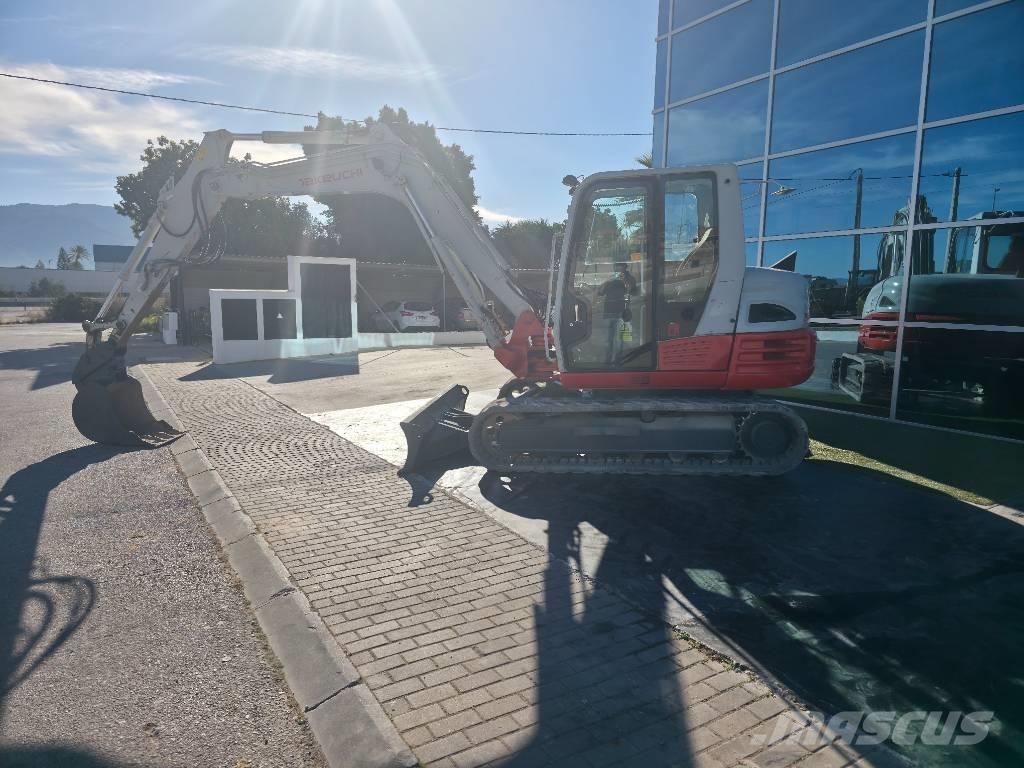 Takeuchi TB 285 حفارات وسط 7 طن - 12 طن
