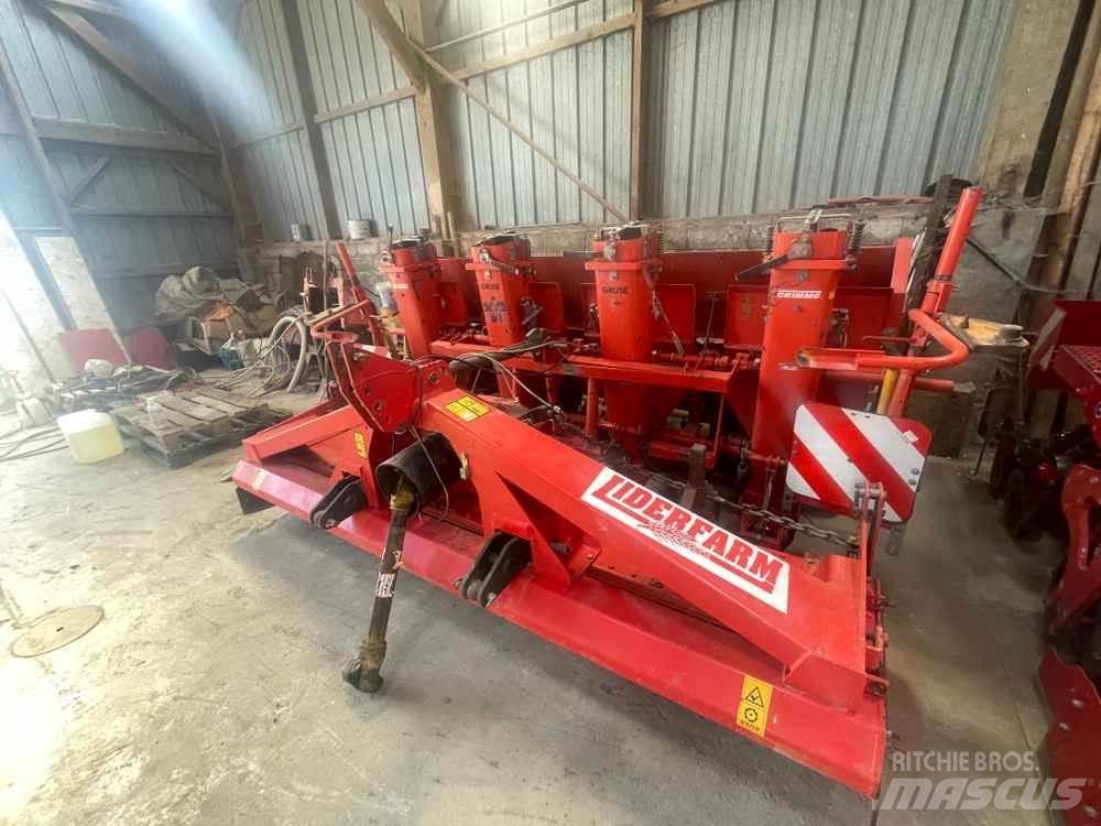 Liderfarm SK 300 معدات زراعة وحصاد البطاطس - أخرى