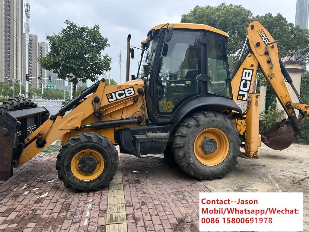 JCB 3 CX 4 T لوادر ذات جرافات عكسية