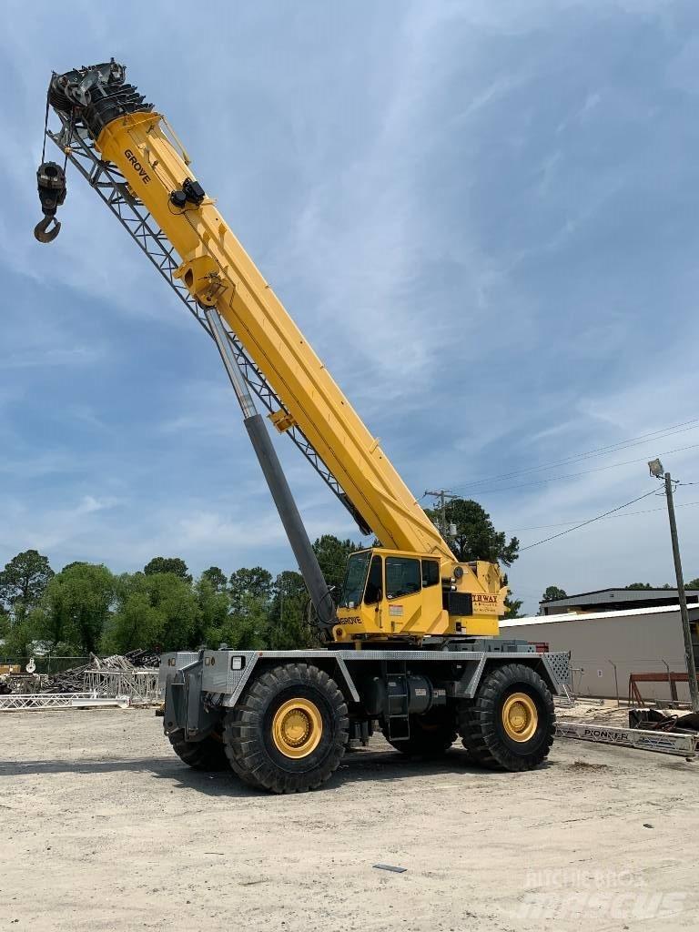 Grove RT 9130 E رافعات الطرق الوعرة