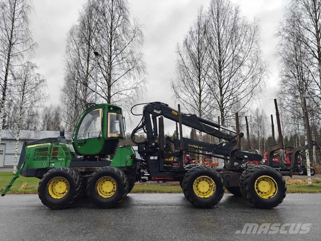 John Deere 1210 E شاحنات