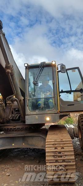 Volvo EC 480 D L حفارات زحافة