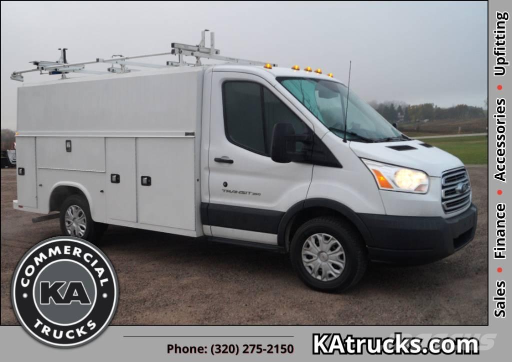 Ford Transit 350 شاحنة مقفلة