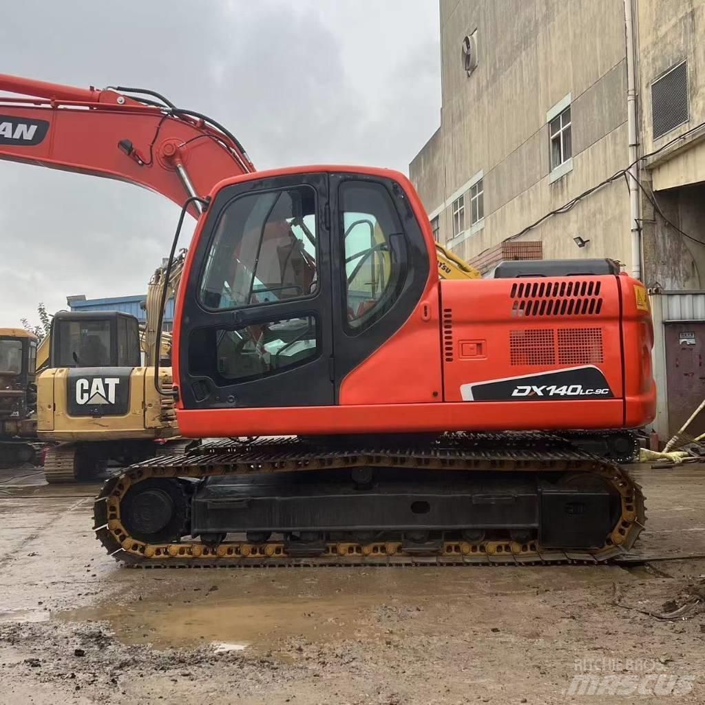 Doosan DX140 LC-9C حفارات وسط 7 طن - 12 طن