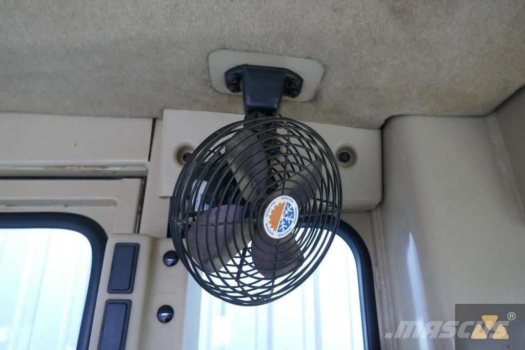 CAT 140H معدات تمهيد الطرق