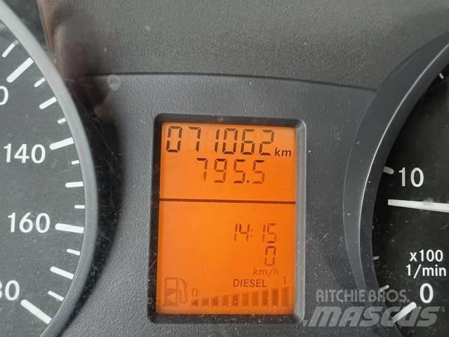 Palfinger P 260 B المنصات الهوائية المثبتة على شاحنة